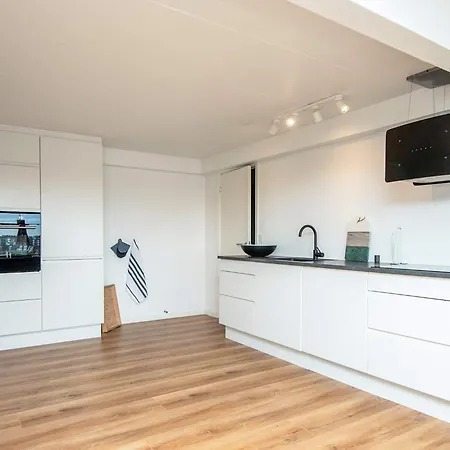 Henne Xvi Holiday home *
