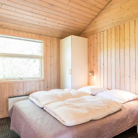 Holiday Henne Xvi Holiday home